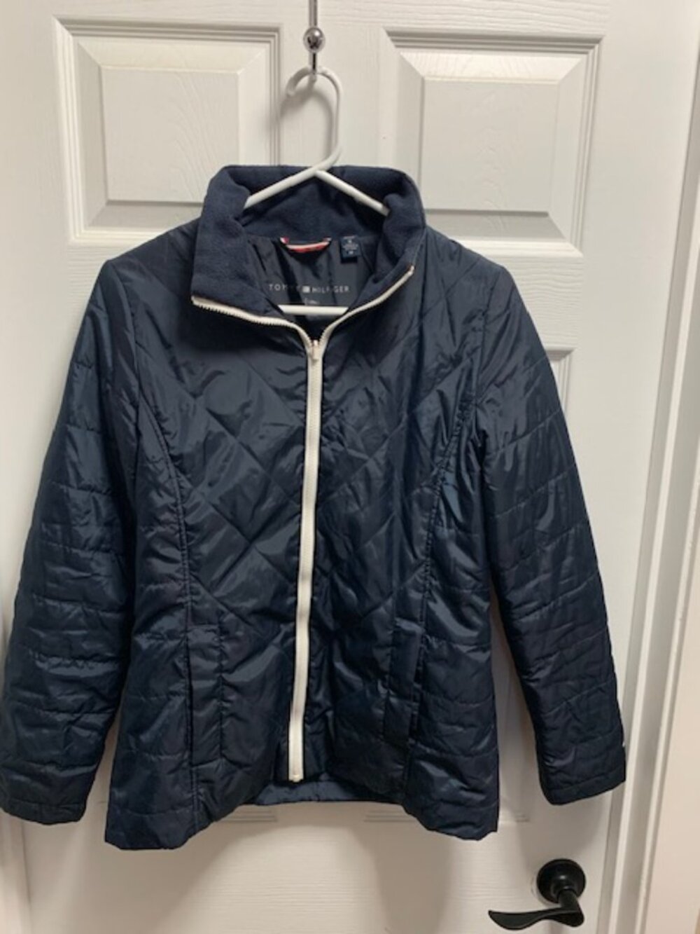 TOMMY HILFIGER WOMENS AUTUMN JACKET-(SMALL)